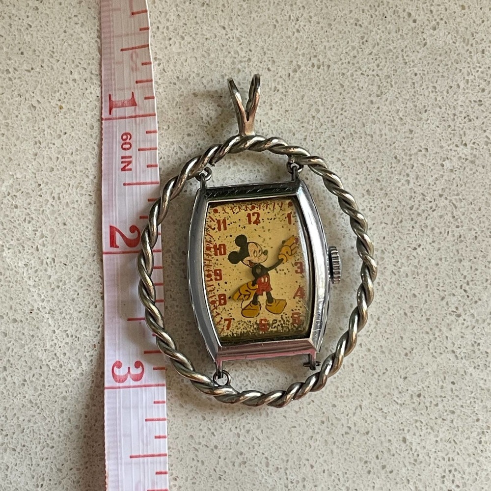 Vintage 1940s Ingersoll MICKEY MOUSE WATCH Disney Disneyana Pendant Necklace - Picture 6 of 8